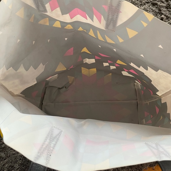 Vibrant print tote bag - Picture 7 of 8